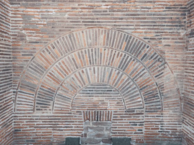 Mauerteil Konstantin-Basilika