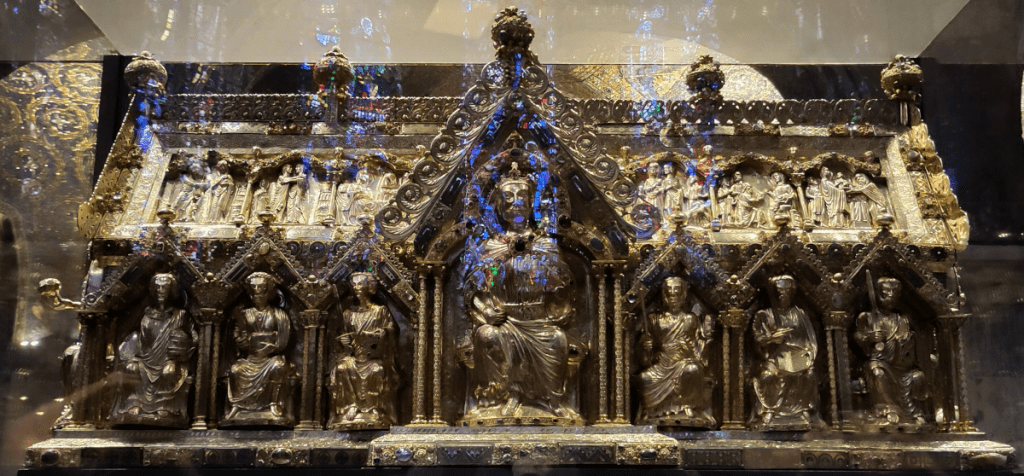 Aachener Dom Marienschrein