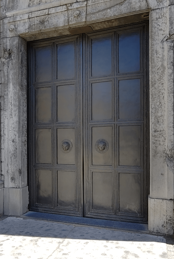 Wolfstür Aachener Dom